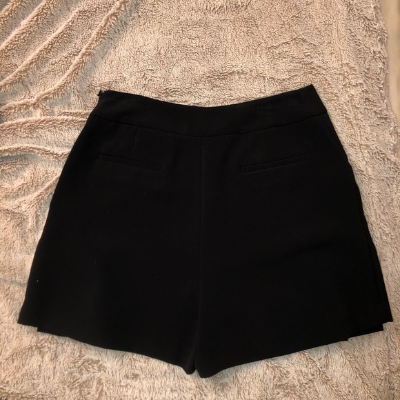 Dressy black shorts! - Picture 2 of 3
